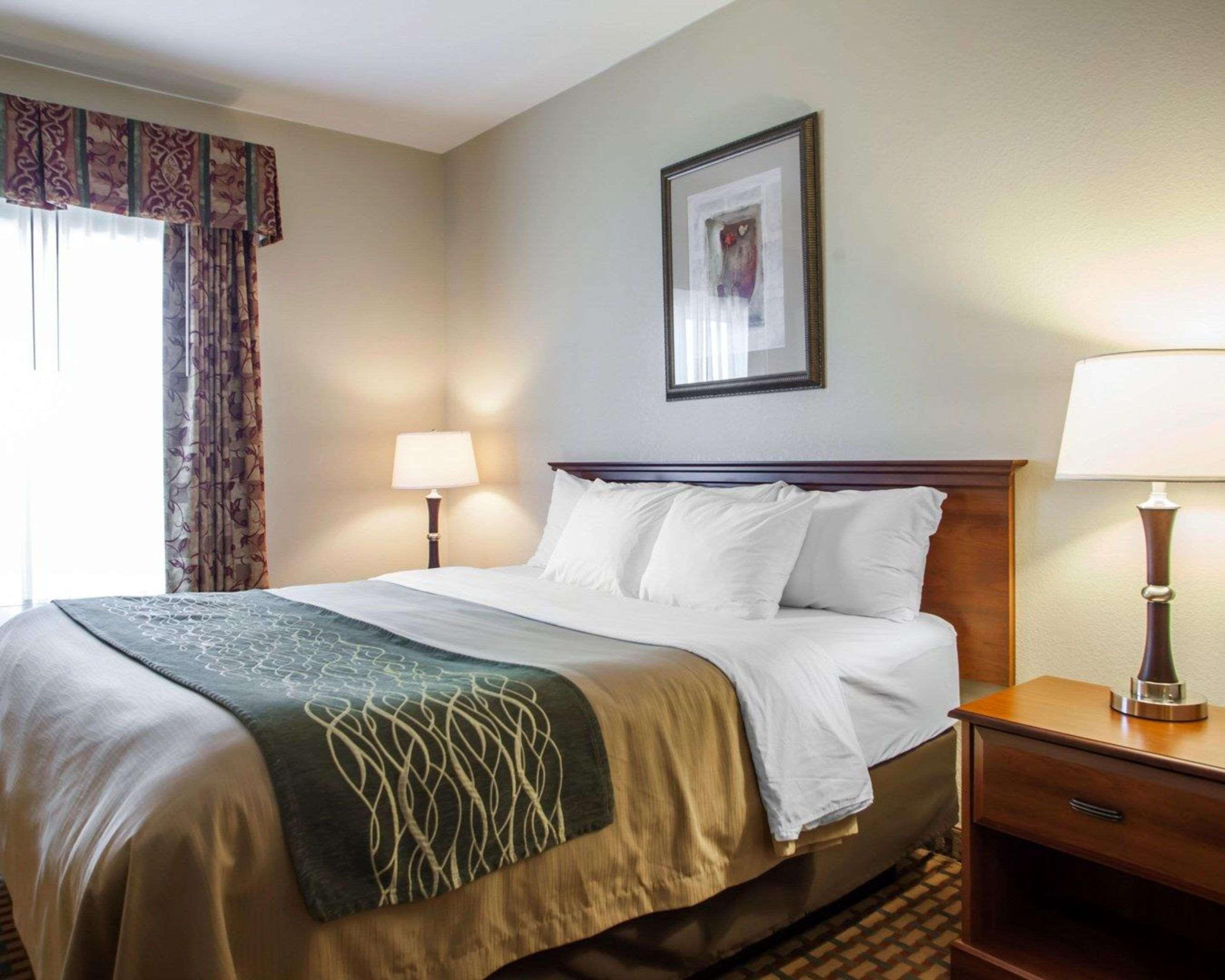 Comfort Inn & Suites Harrisonville Екстериор снимка