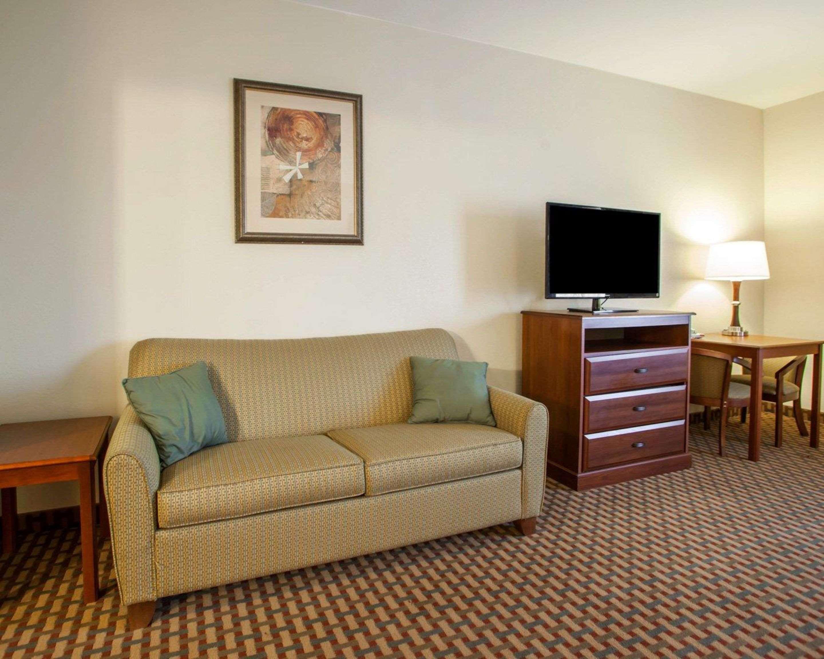 Comfort Inn & Suites Harrisonville Екстериор снимка