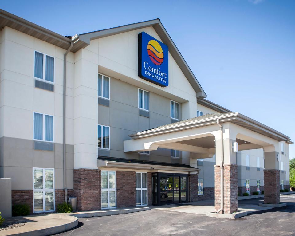 Comfort Inn & Suites Harrisonville Екстериор снимка