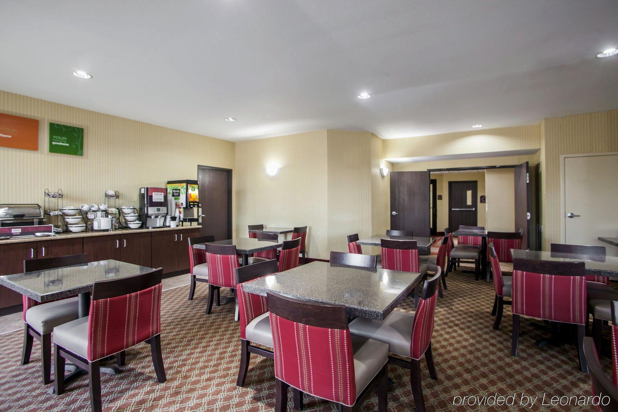Comfort Inn & Suites Harrisonville Екстериор снимка