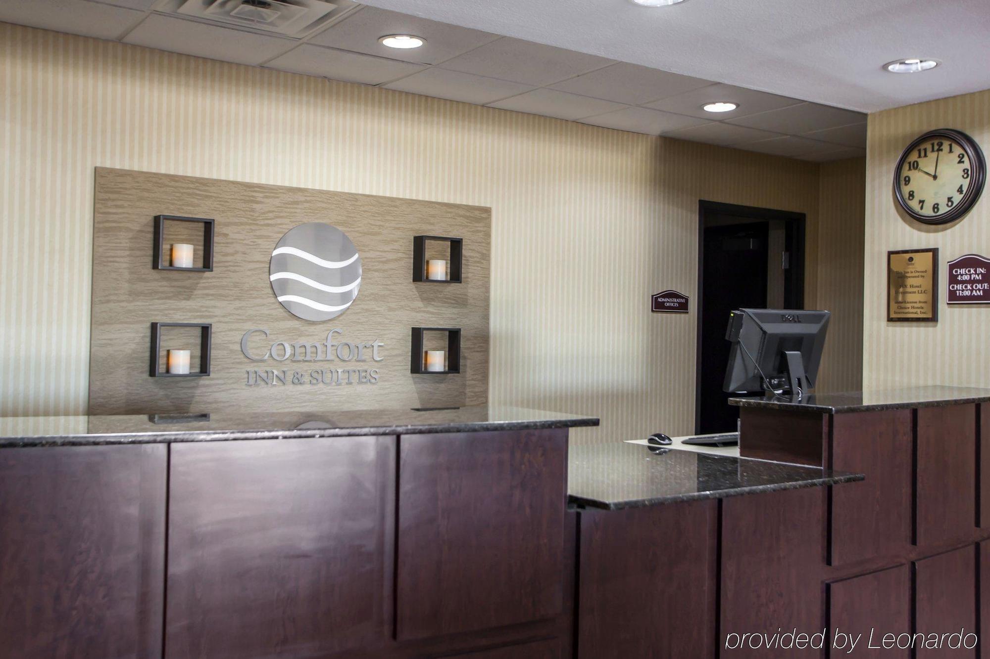 Comfort Inn & Suites Harrisonville Екстериор снимка